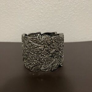 Elegant Silver Women's Bracelet